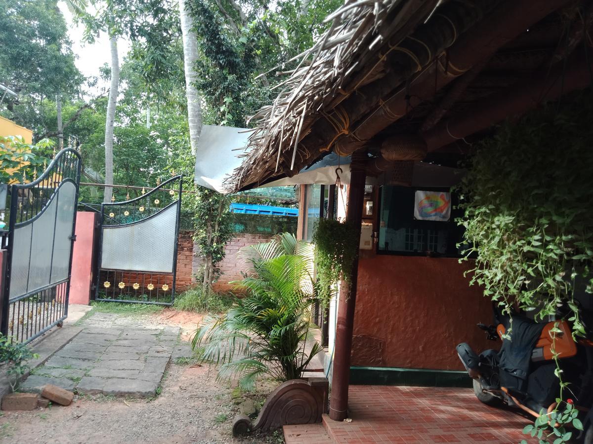 Mango Palace Hotel Varkala Esterno foto